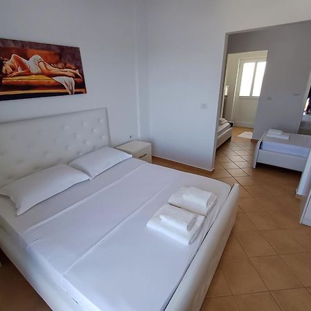 Hotel Sherifi Sarandë 외부 사진