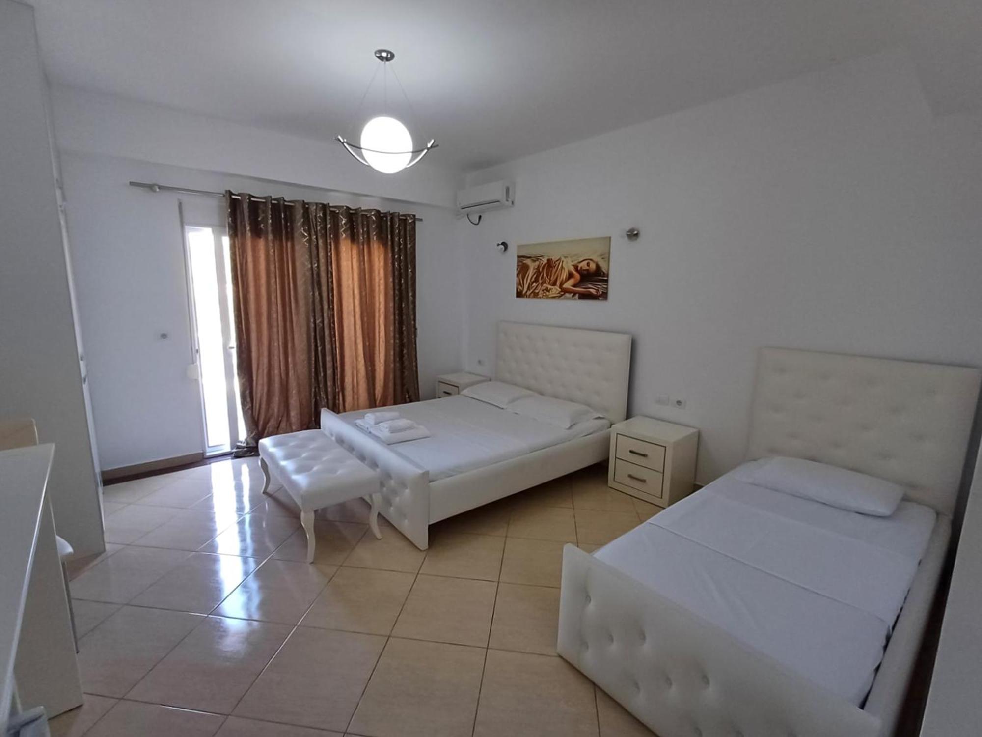 Hotel Sherifi Sarandë 외부 사진