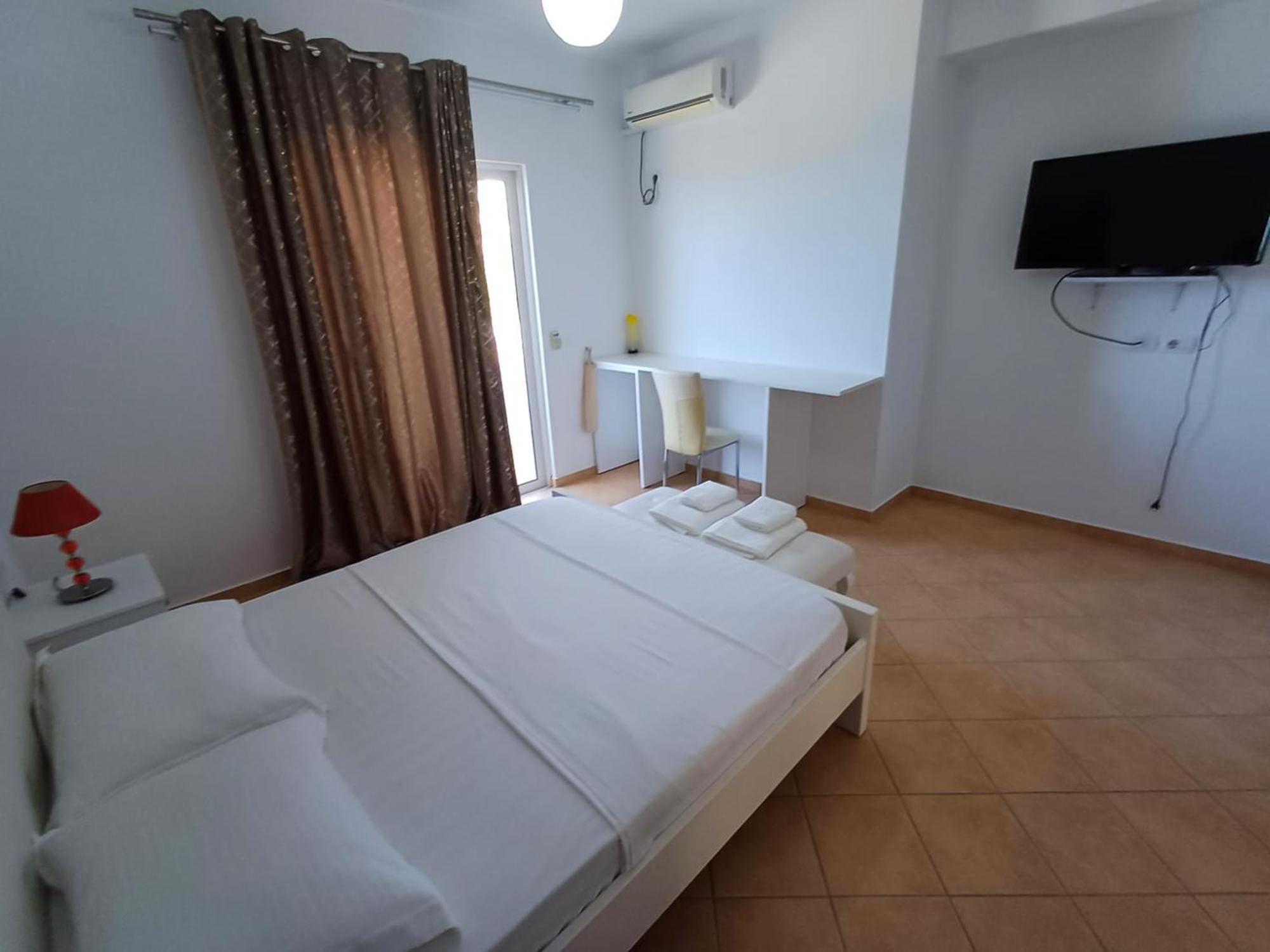 Hotel Sherifi Sarandë 외부 사진