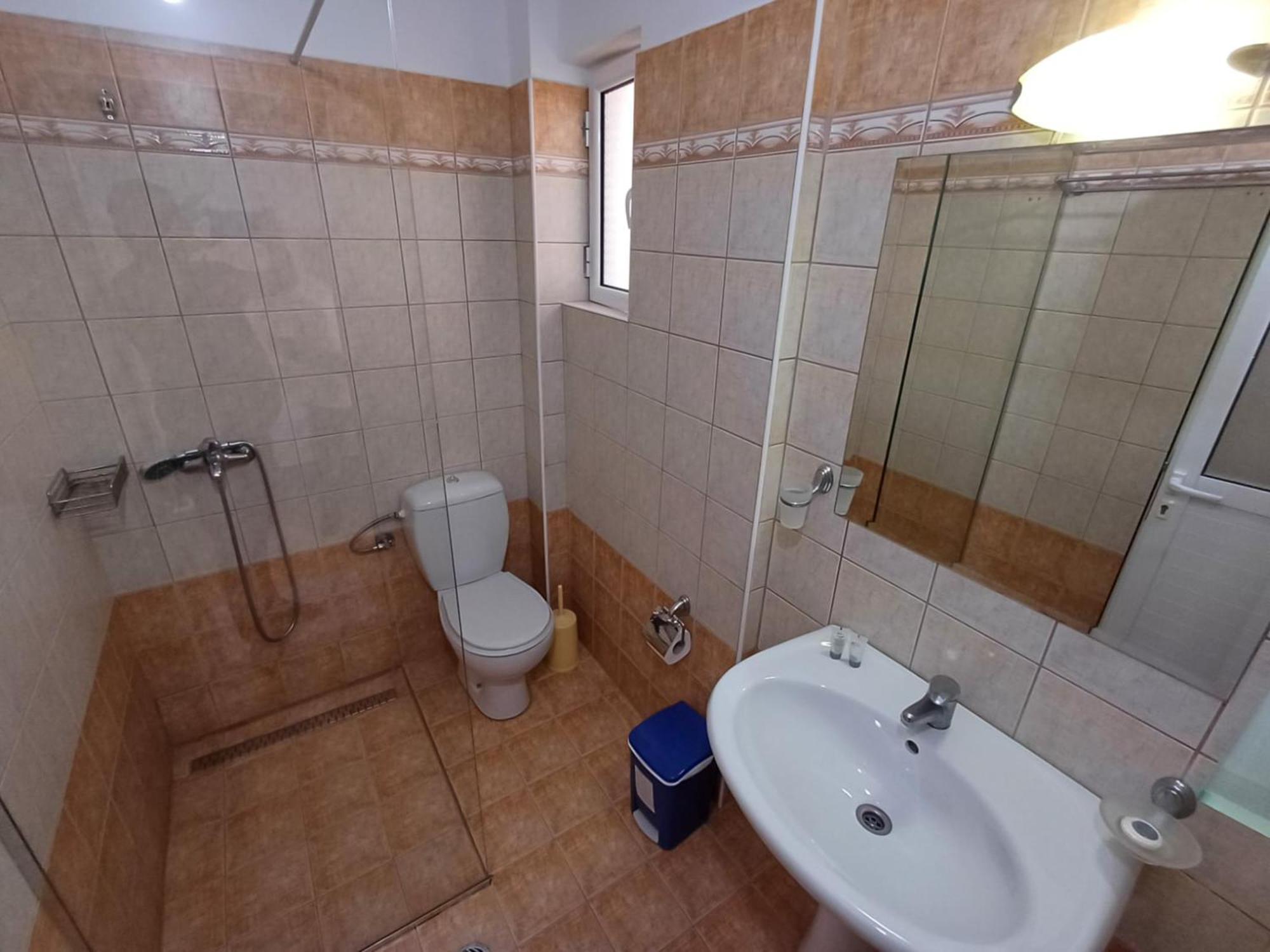 Hotel Sherifi Sarandë 외부 사진