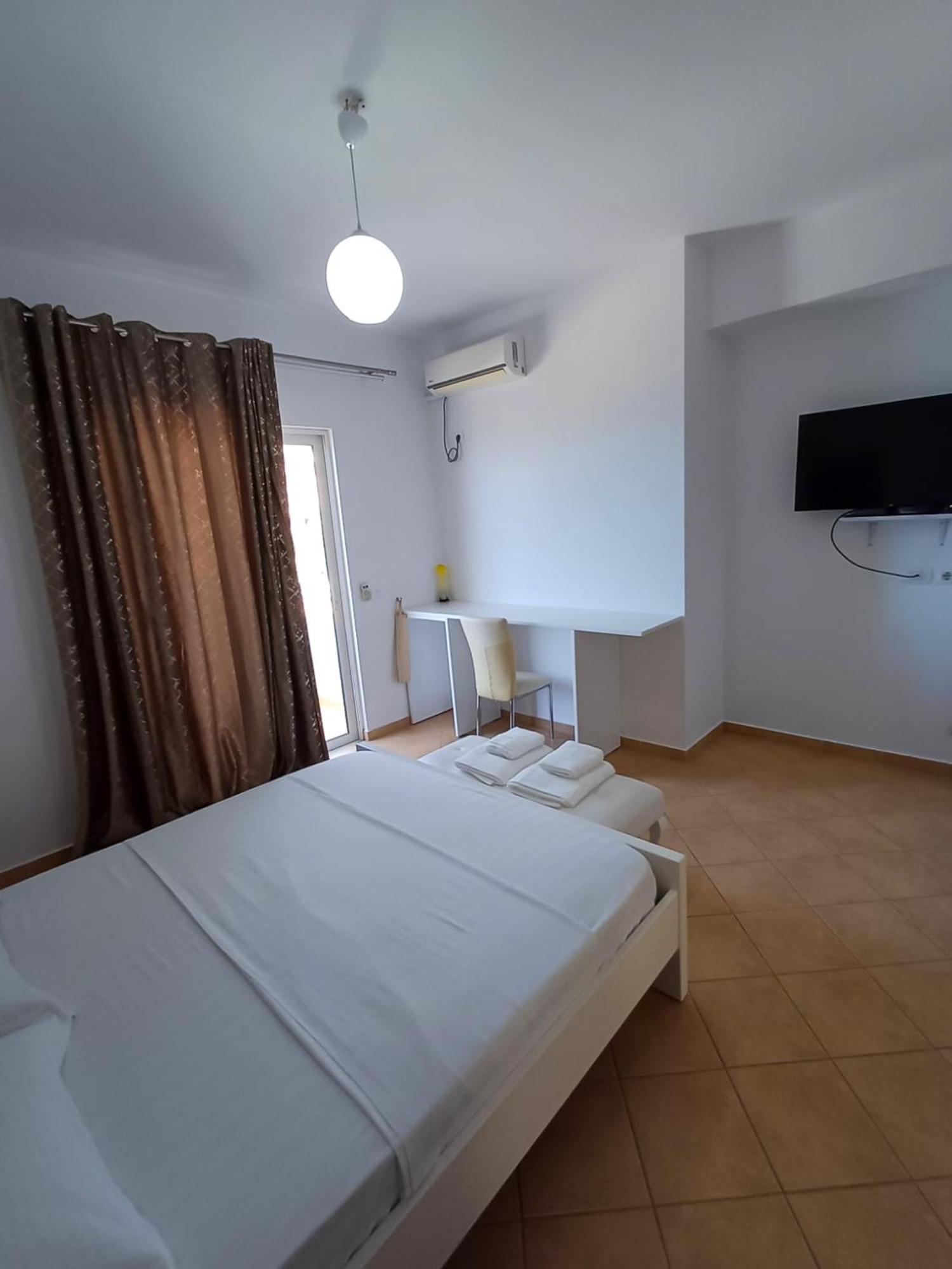 Hotel Sherifi Sarandë 외부 사진