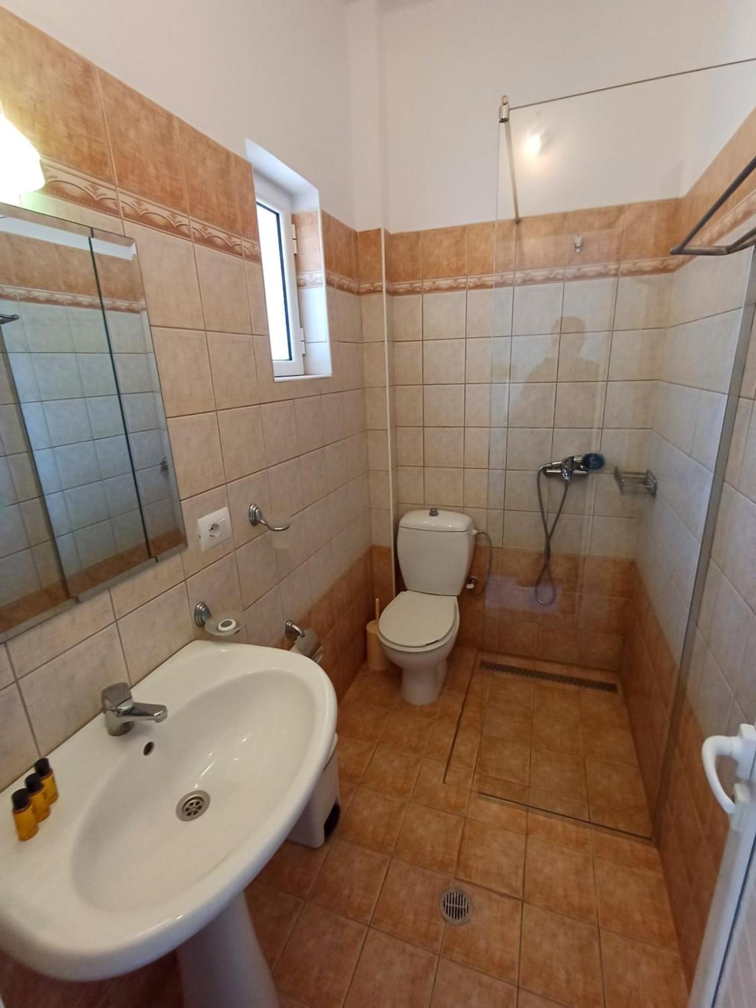 Hotel Sherifi Sarandë 외부 사진